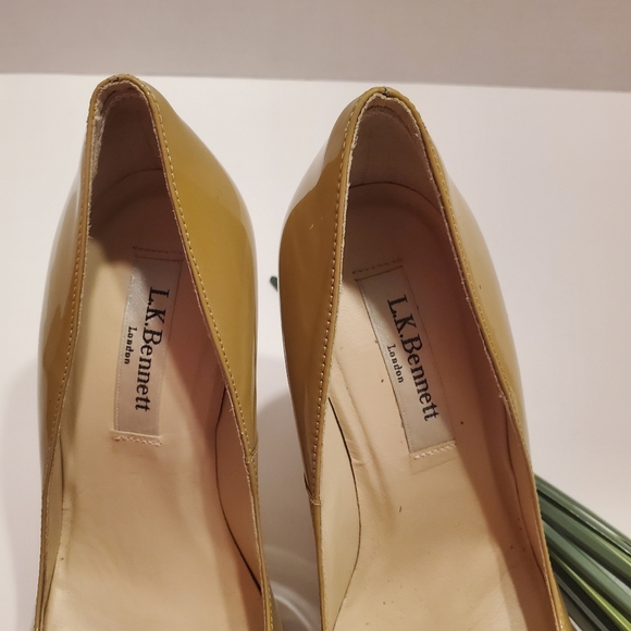 L.K. Bennett Tan Stiletto patent leather sz 36 - Picture 3 of 8